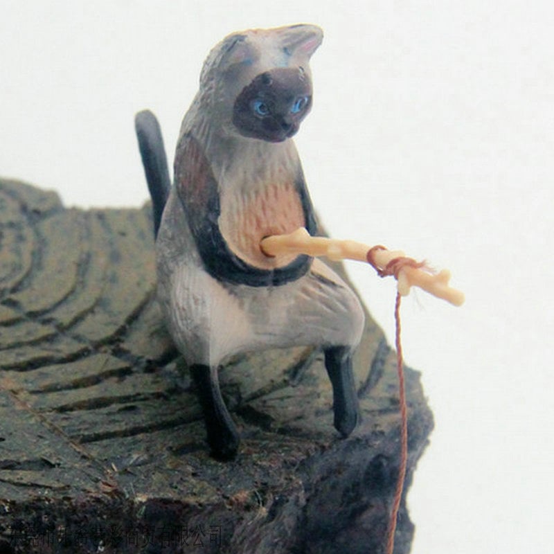 Hand-Painted Mini Cat Desk Figurines – Set of 5 Cute Cartoon Kitty Companions