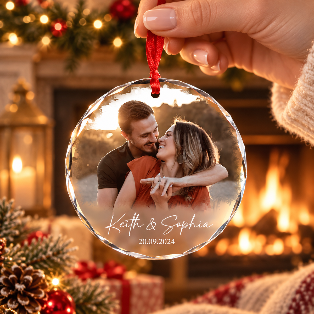 Custom Photo Couple Keepsake Ornament - Personalized Circle Glass Ornament - Christmas Gift For Couple, Husband, Wife, Family Members