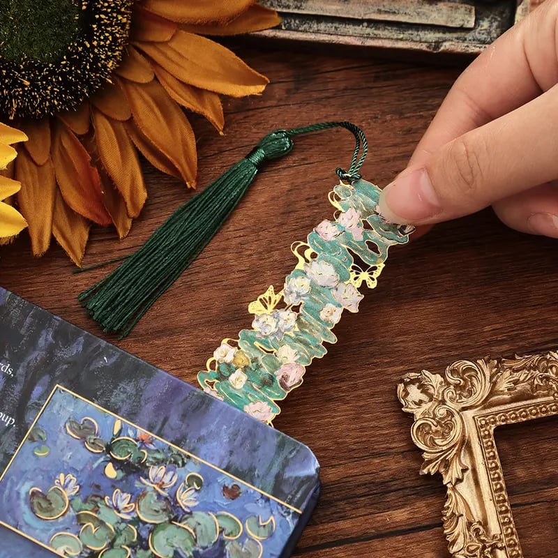 8-Piece Gold Tassel Bookmark Set – Inspired by Van Gogh & Monet
