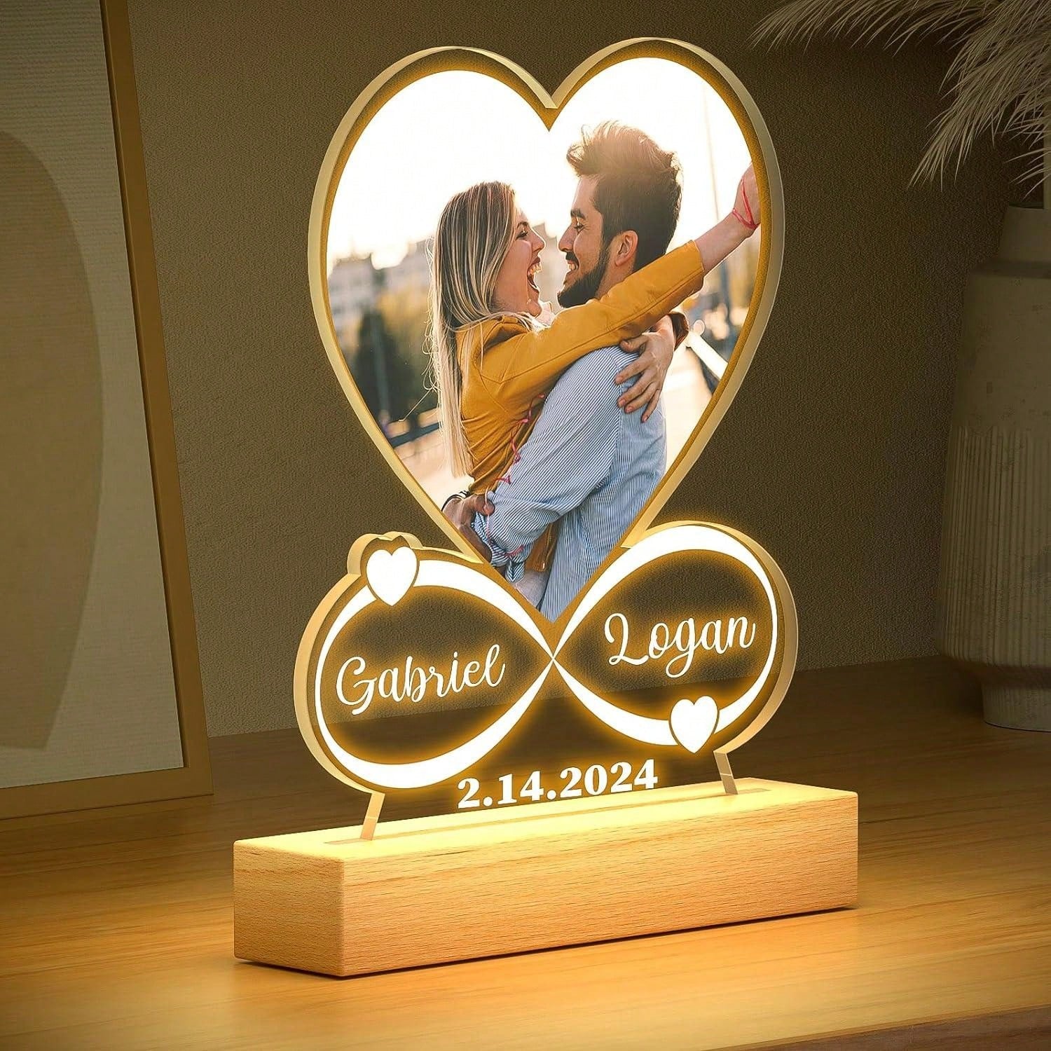 Personalized Photo Frame with Night Light – A Custom Heart  Picture Frame Gift for Anniversary, Valentine’s Day, Christmas, or Any Special Moment.
