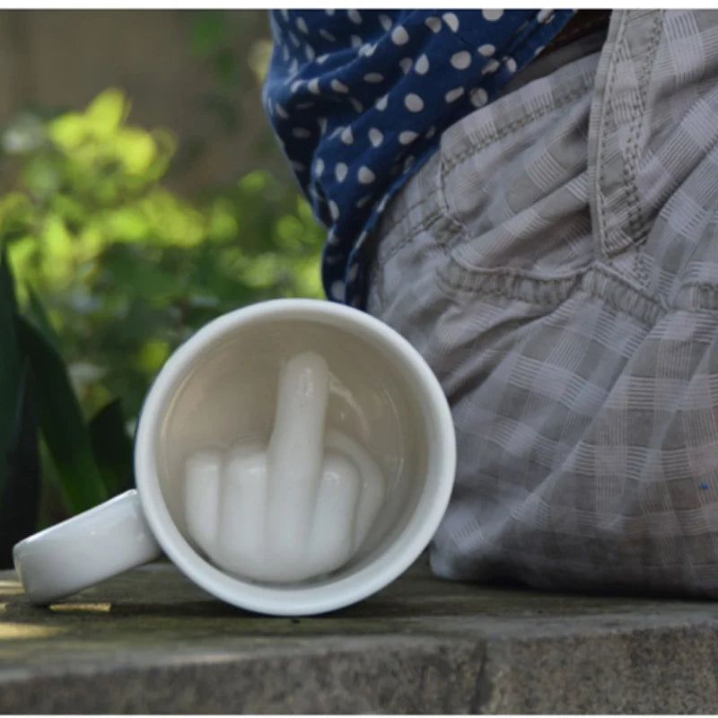 Mug en céramique avec majeur
