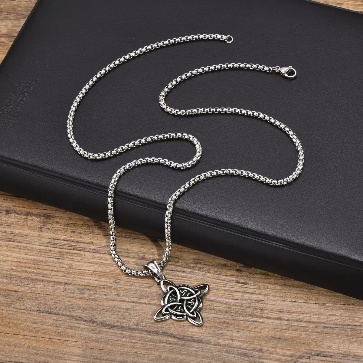 Witch's Knot Necklace