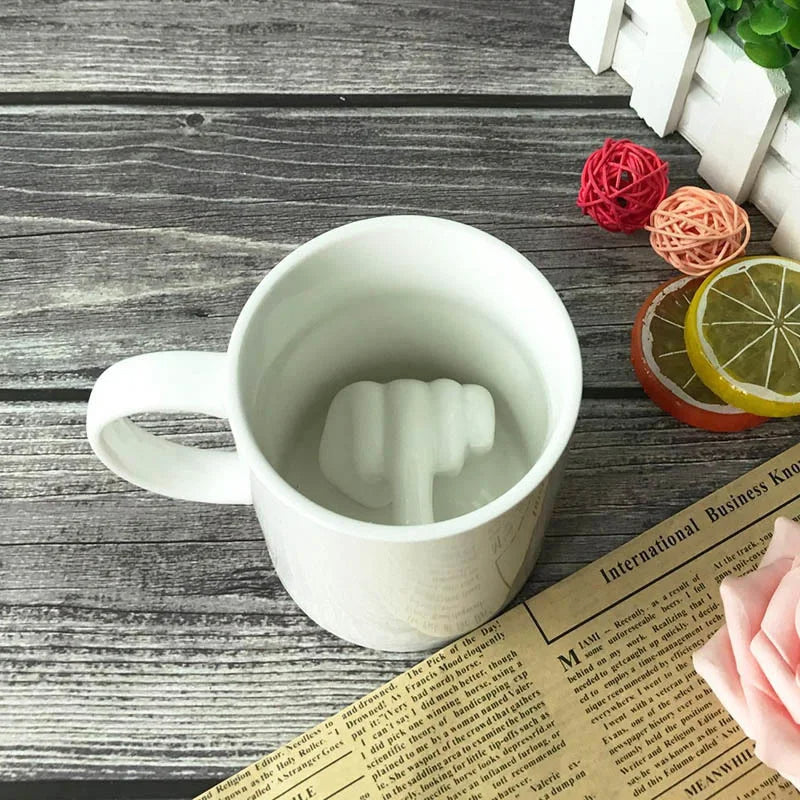 Mug en céramique avec majeur