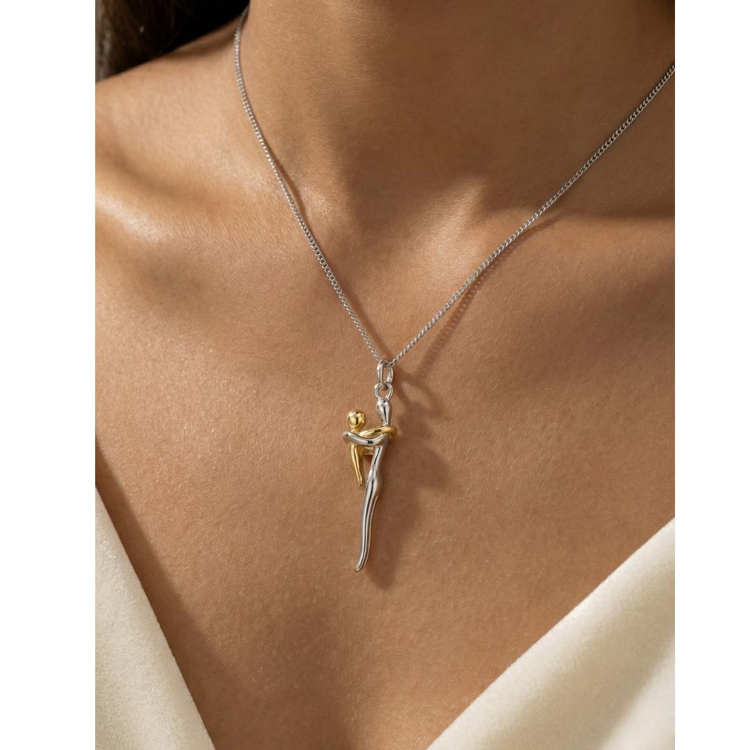 Offre Spéciale Fête des Mères : Collier Étreinte "Toujours Avec Toi"
