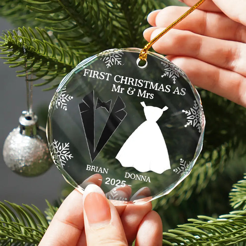 First Christmas As Married Couples - Personalized Heart Shaped Glass Ornament - Christmas Gift For Her/Him, Husband/Wife, Couples