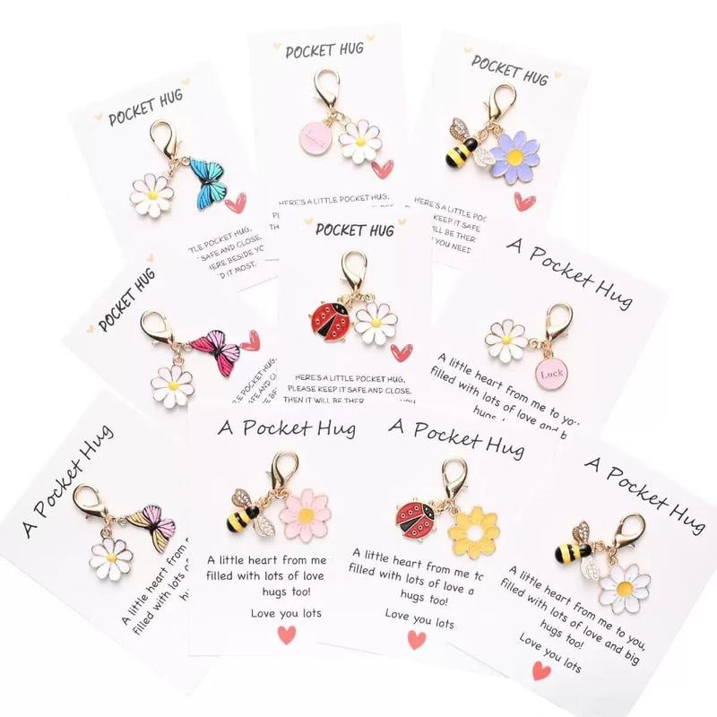 Fabriqués à la main – 20 ensembles de petits cadeaux câlins (papillon, coccinelle, fleur, abeille)