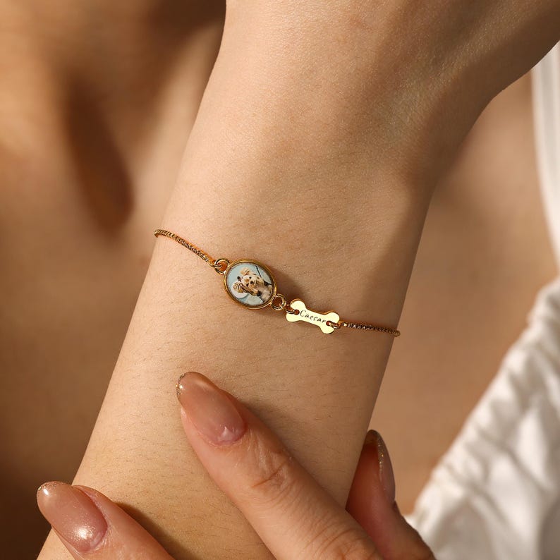 Personalized Pet Photo Bracelet, Custom Name Engraving & Pet Memorial Charm Jewelry