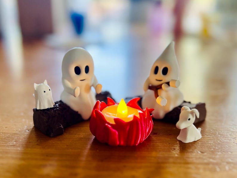 Ghost Campfire Gathering-Spooky Halloween Decor-Cute Ghost Figurine Set